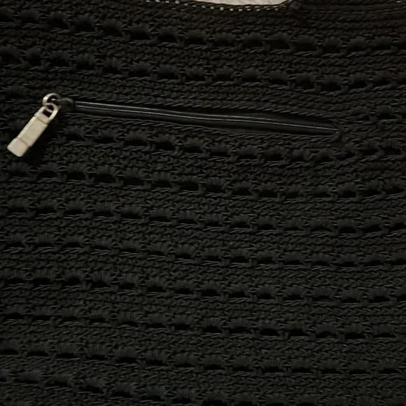 Crochet Women’s Hand Bag - Picture 3 of 6